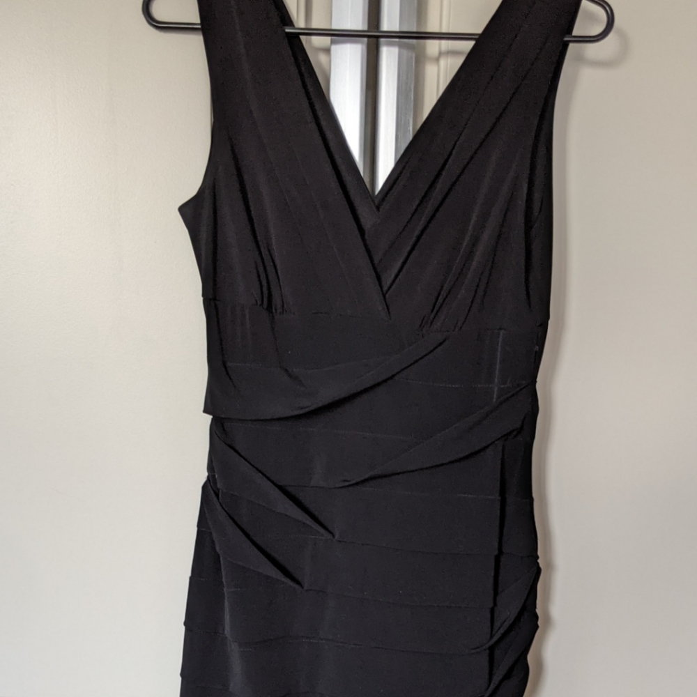 Black mini sleeveless dress